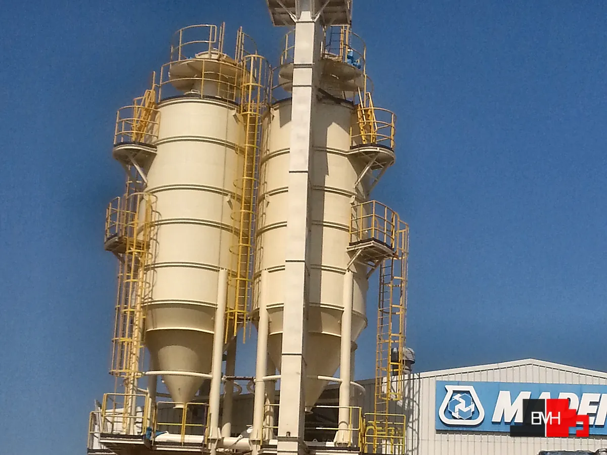 Scorpio silo and conveying system at Mapei